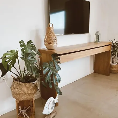 Koa - Riders Surf N Bike Bed & Breakfast